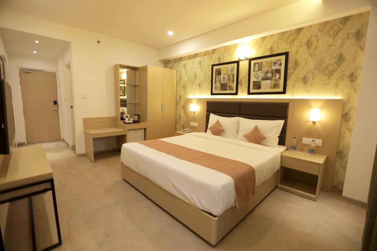 Hotel Shourya Residency Gulab Bagh Udaipur Exterior foto